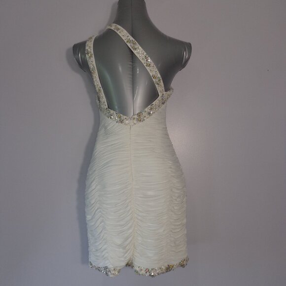 Hannah S Ladies‎ Beautiful White Beaded One Shoulder Strap Ruched Dress Size 6 - Picture 2 of 7